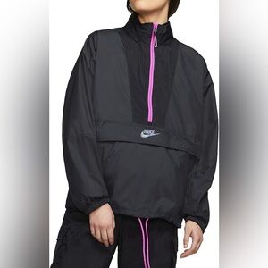 Nike windbreaker converts to belt bag